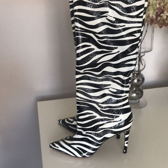ALLURING Zebra Over-The-Knee Square-Toe Heeled Women Free People x Vicenza Zebra Print Leather Tall Heels Boots size 6